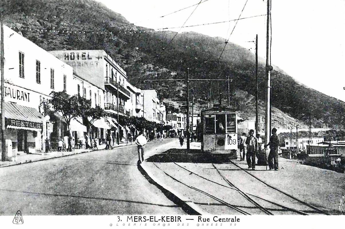 1505- Mers-el -Kebir - Rue centrale.jpg